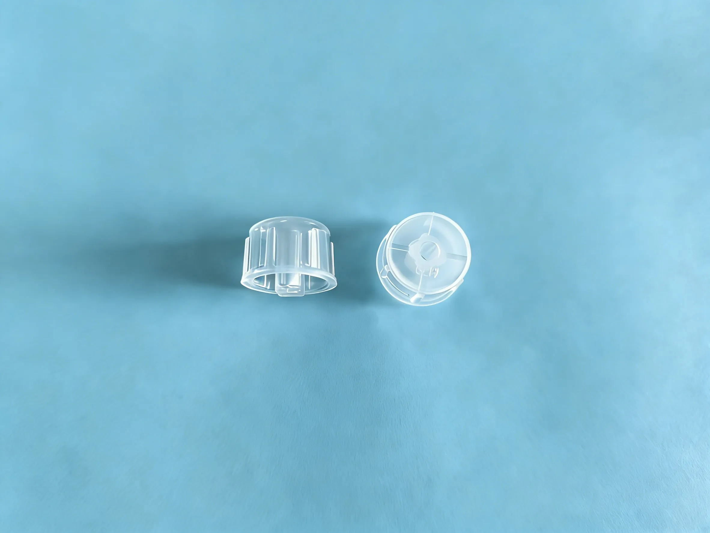 Cap for dialyser connector